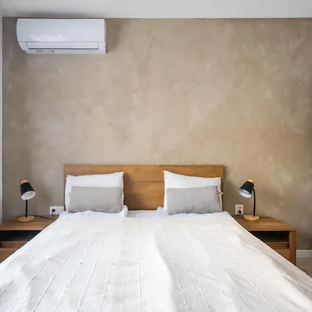 Brick Haven: Contemporary Urban Living Redefined *