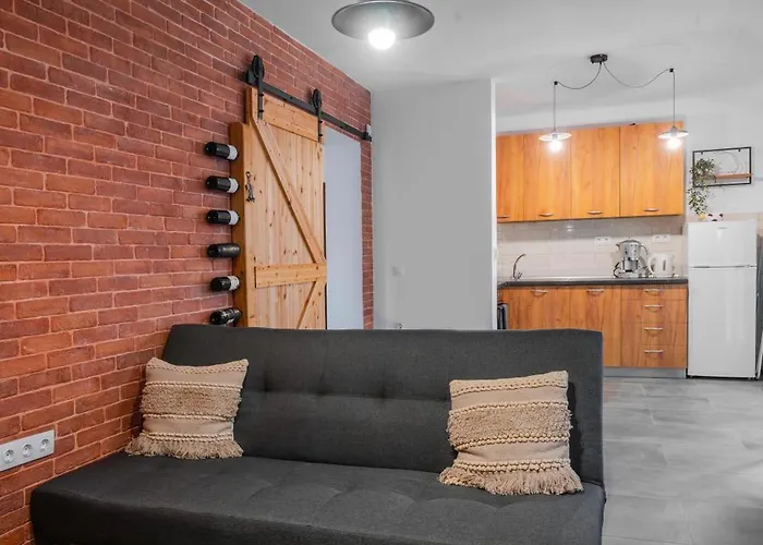 Brick Haven: Contemporary Urban Living Redefined 公寓 索菲亞