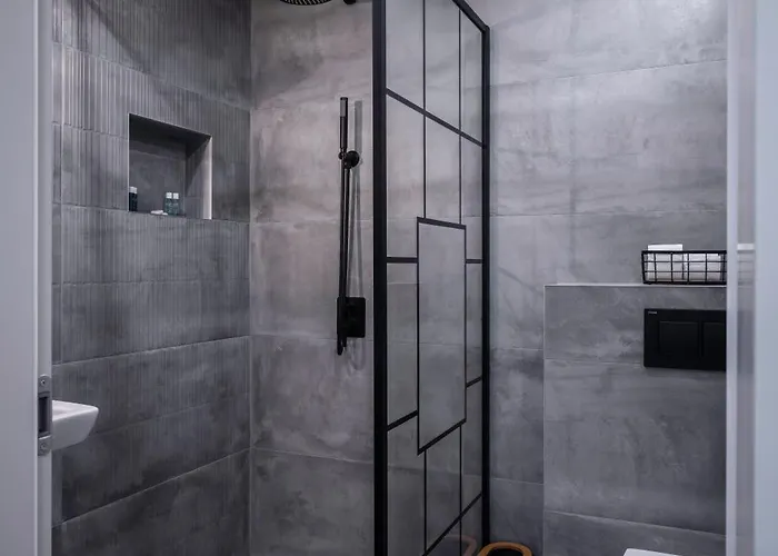 Brick Haven: Contemporary Urban Living Redefined Апартамент София