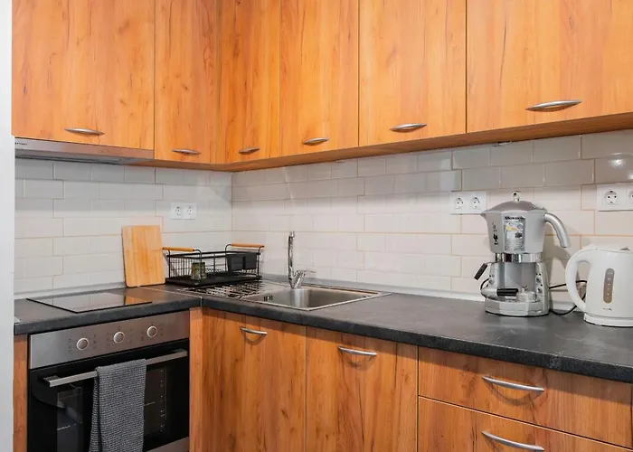 Brick Haven: Contemporary Urban Living Redefined Апартамент София